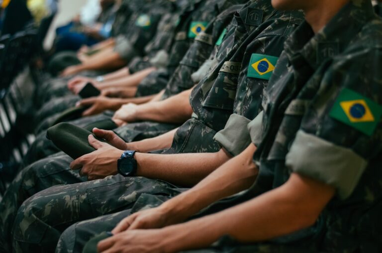 Terno Militar Verde Dos Homens Zn9zmcVczzg
